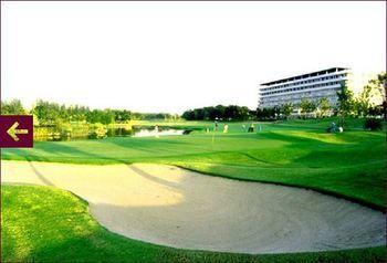 Bangkok Golf Spa Resort Exterior photo